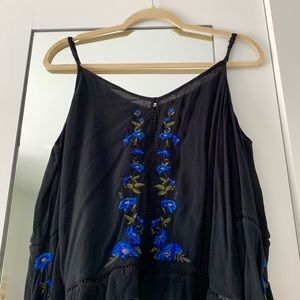 American Eagle Black&Blue Floral Off Shoulder Top